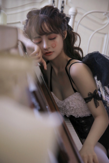 蛇的尾巴还在我的